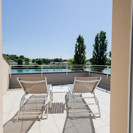 Aurora Aparthotel ペスキエーラ・デル・ガルダ エクステリア 写真